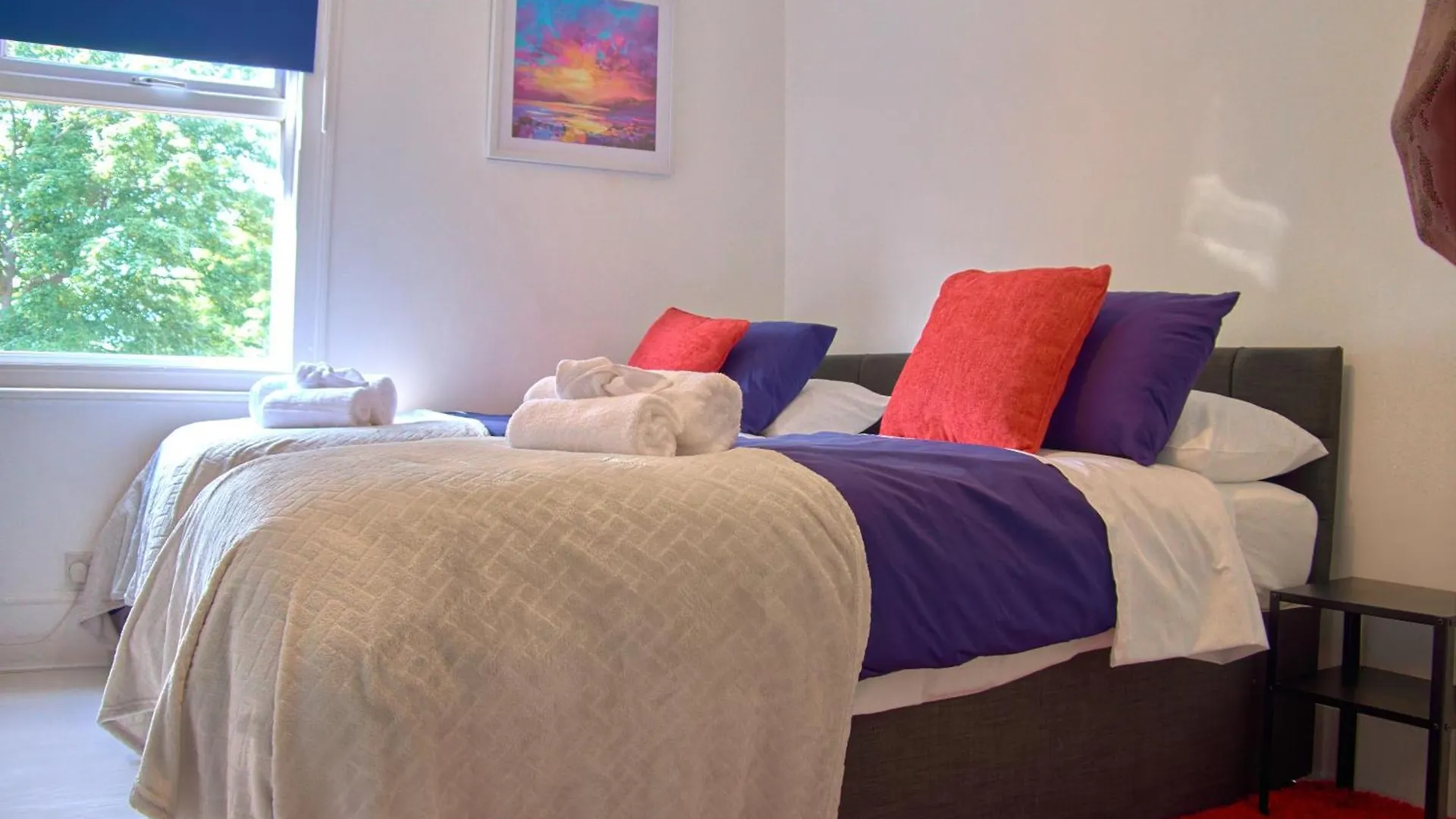 Lovely Large London Apartment 0*,  Regno Unito