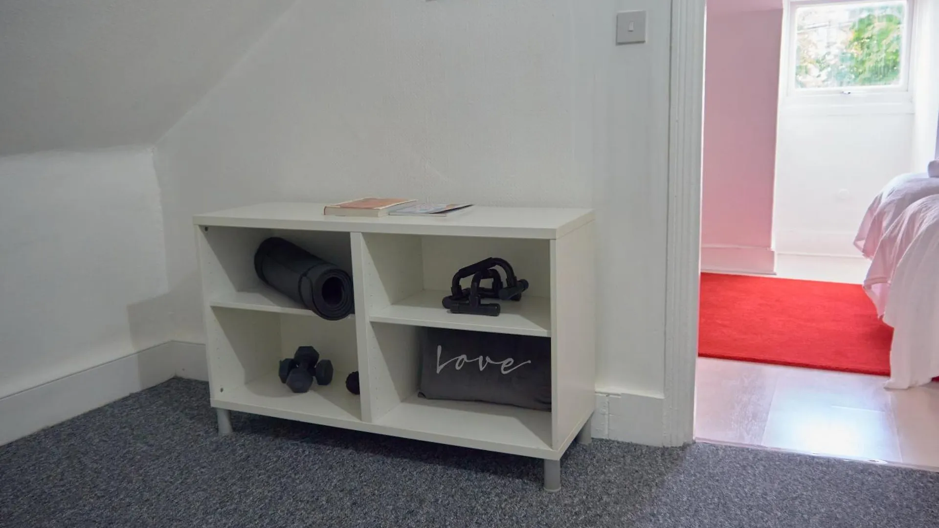 Lovely Large London Apartment 0*,  Regno Unito